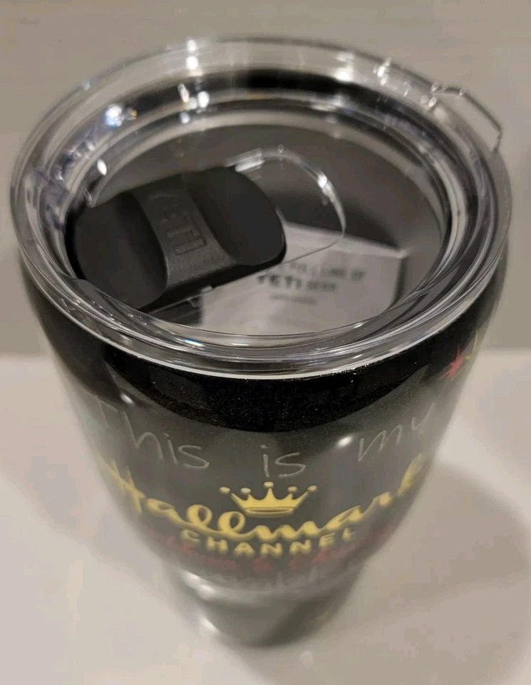 Vaso Yeti Rambler "This Is My Hallmark Channel Countdown To Christmas" 8" Foto 2 de 4