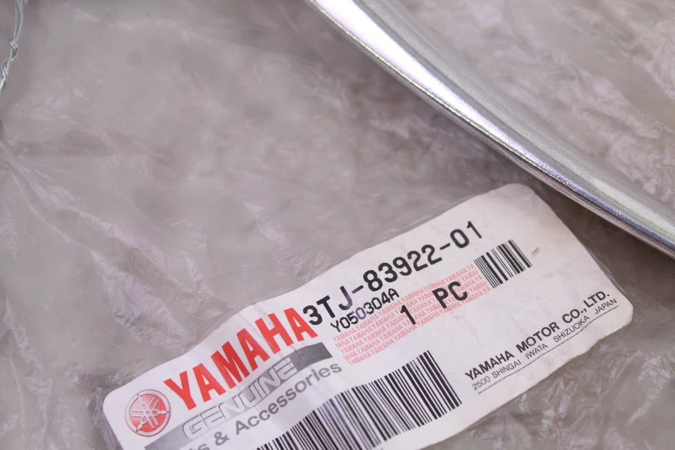 NOS 1995-1996 YAMAHA FZF600R Front Brake Lever - Image 4 of 4