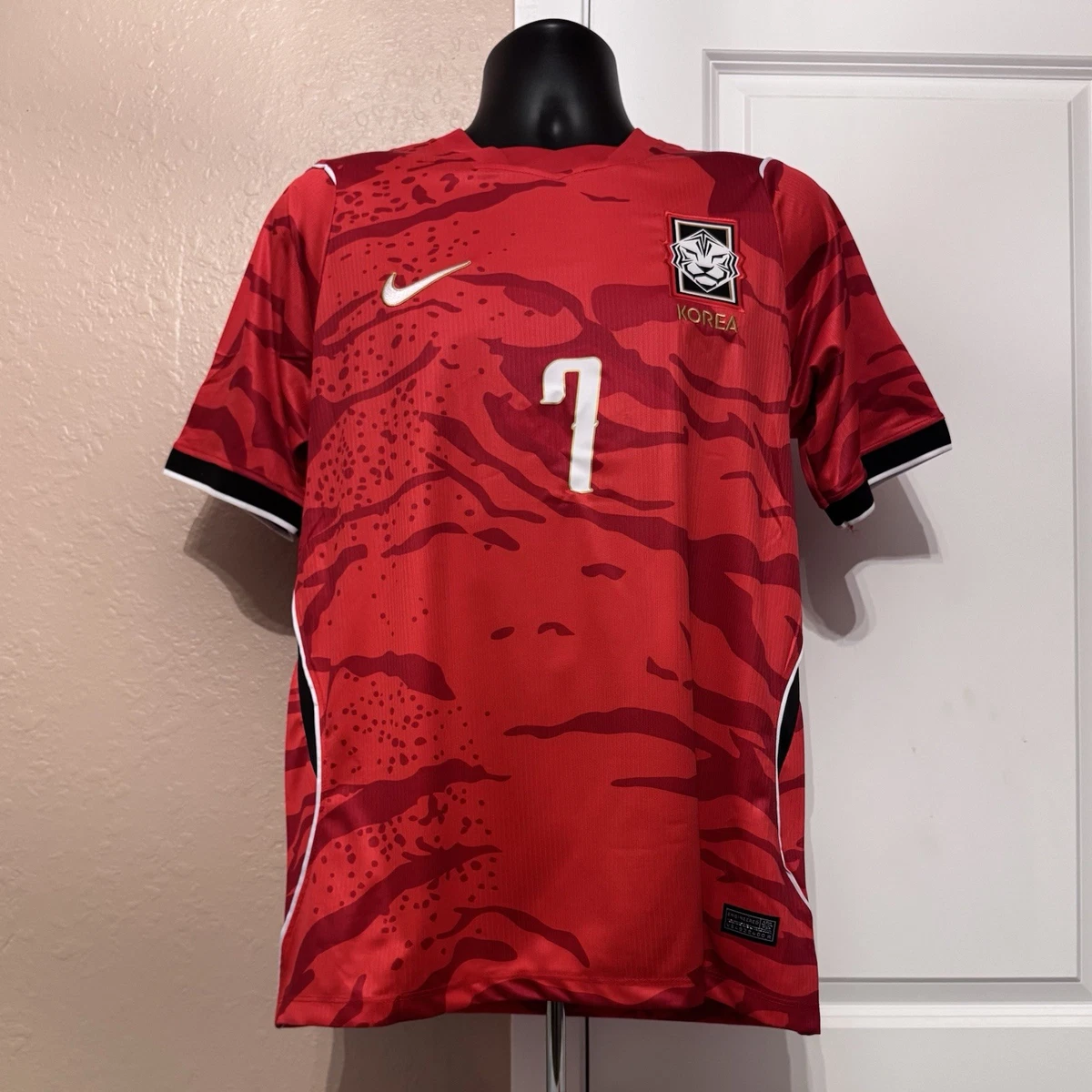 Preços baixos em Equipe Nacional Nike Sul-coreano, Camisas de