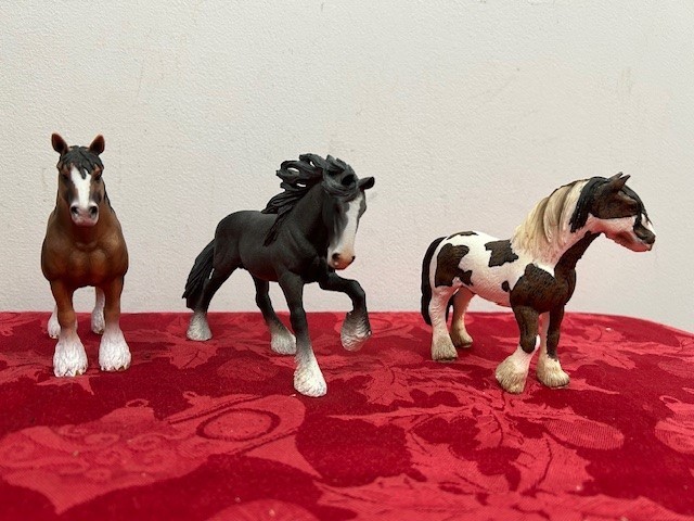 Lot of 3 Schleich Collectible Horses- Shire Stallion, Pinto Mustang & Clydesdale