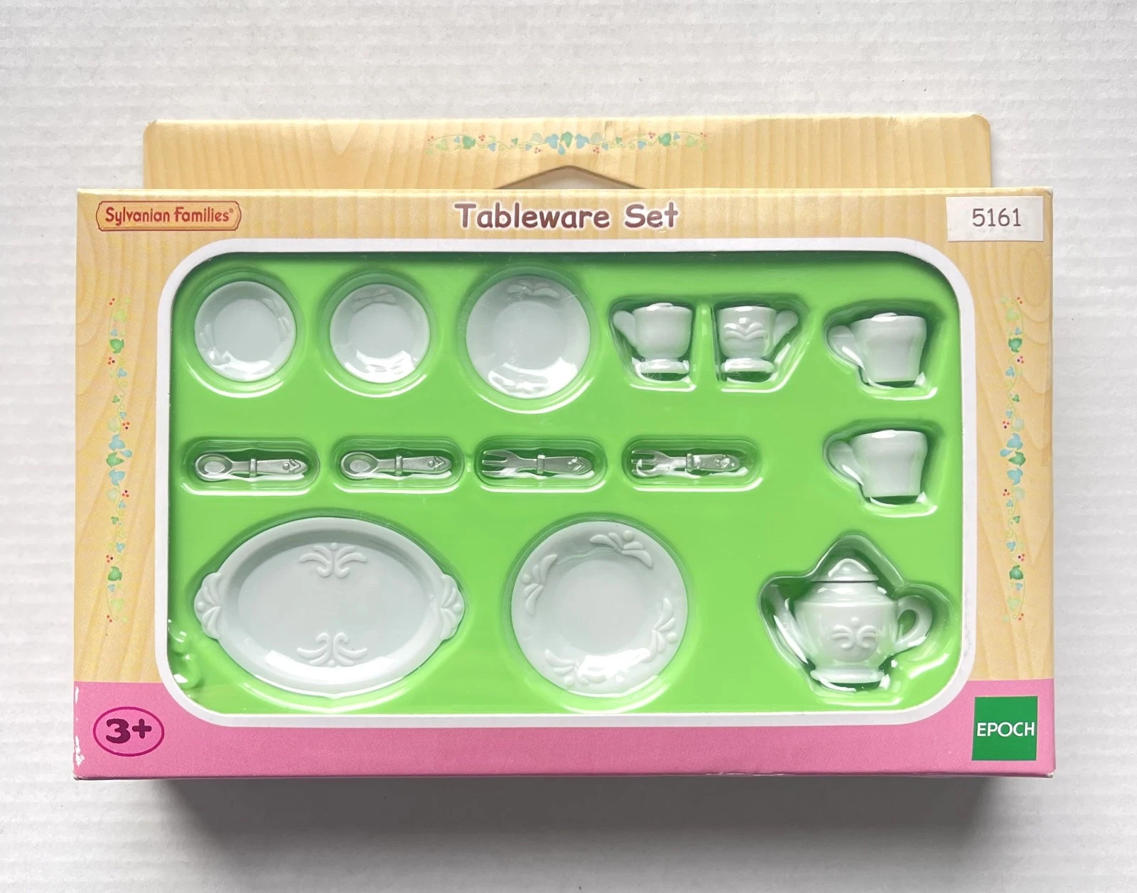 Sylvanian Families Tableware Set Dinner Plates Tea Set NEW Sealed Box Wear