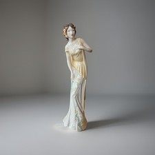 ROYAL DOULTON IMPRESSIONS SWEET DREAMS FIGURINE HN 4193  LTD  MILLENNIUM EDITION