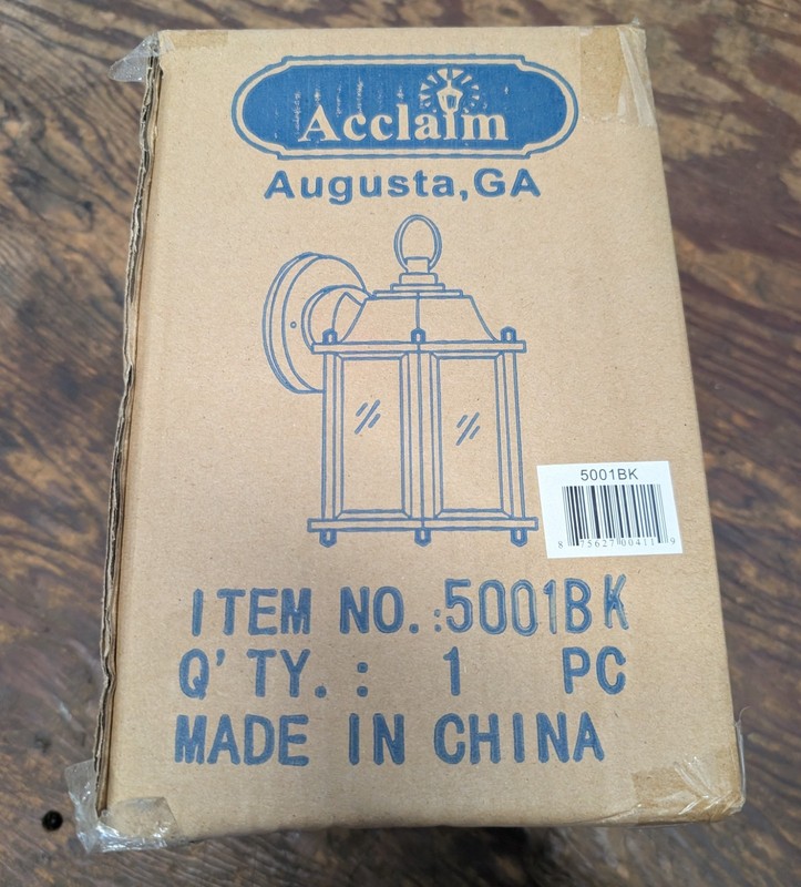 New Acclaim Lighting 5001BK  1 Light Wall Lantern Flat Black 