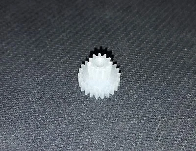 Ingranaggio gear in nylon per motoriduttore stufa a pellet Kenta K9117156 5 rpm