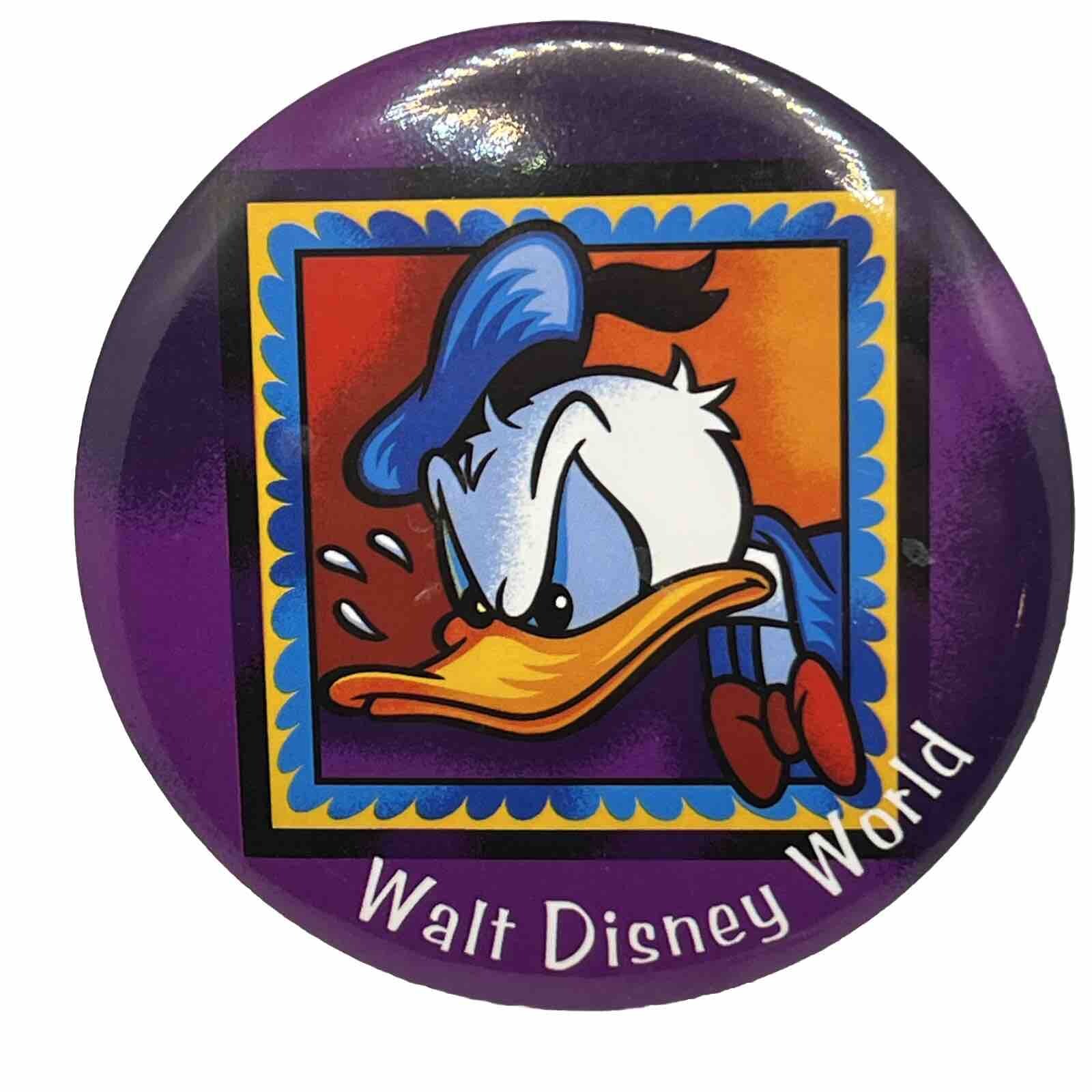 Donald Duck Disney Cartoon Disneyland Walt Disney World Pin Pinback Button