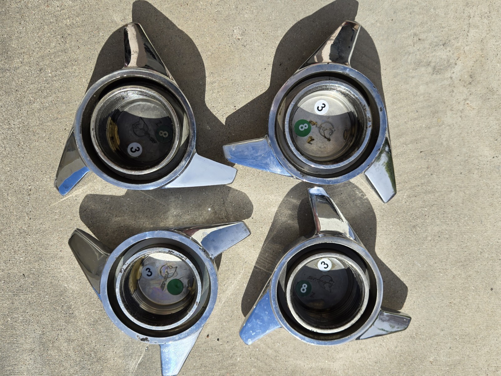 Set of 4, Genuine, Original ASTON MARTIN DB4 DB5 DB6 Wheel Spinners Knockoffs 