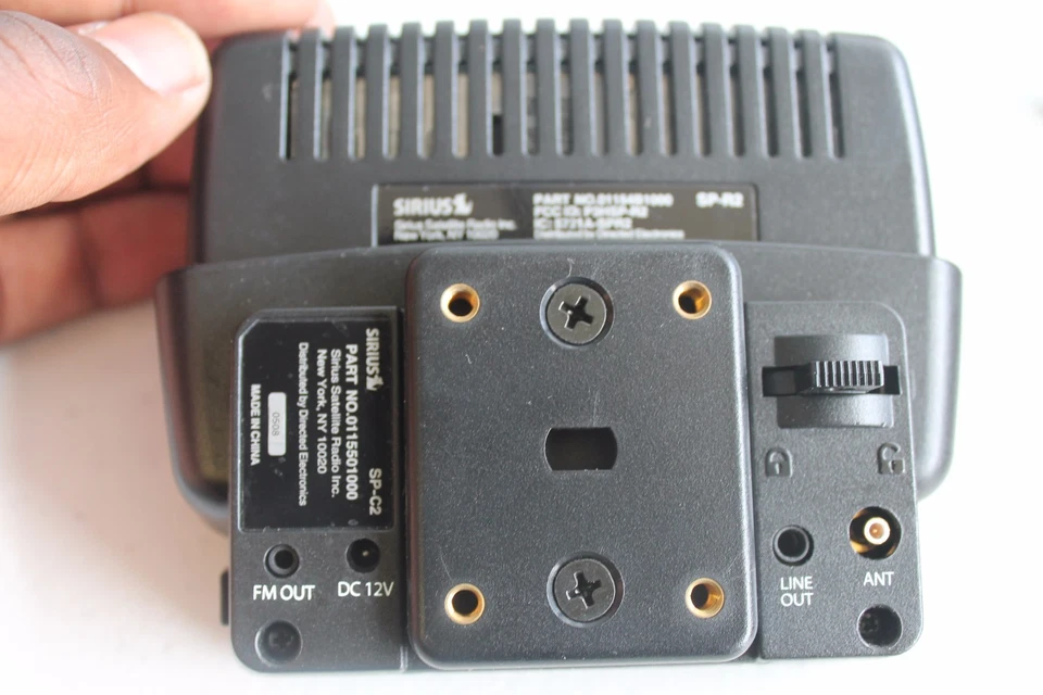 Sirius Sportster SP-C2 con estación de acoplamiento para automóvil, antena, control remoto y adaptador para automóvil Foto 3 de 4