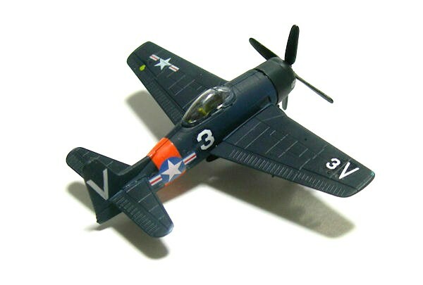 Grumman F8F Bearcat (グラマンF8Fベアキャット)部品付き グラマンF8F