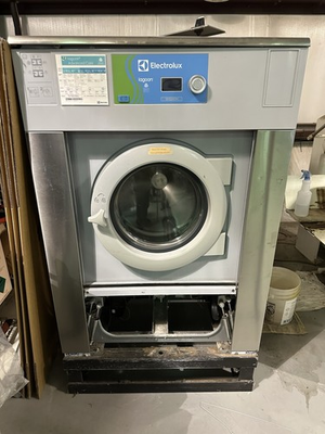 #ad Electrolux W5240H Lagoon Wet Clean Washer 2019 Model $8599.99