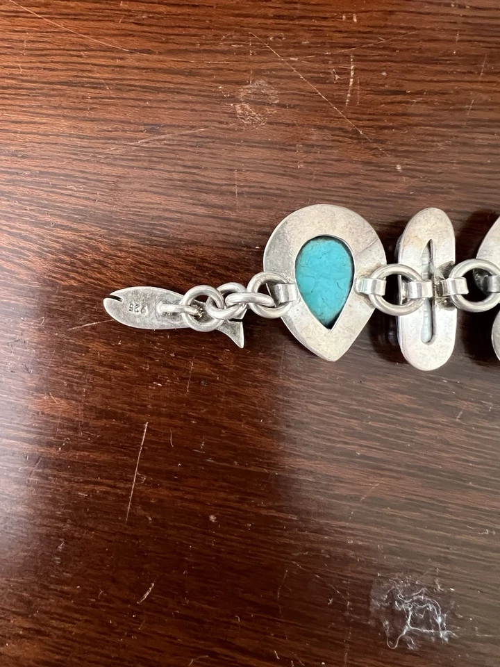 Pulsera de plata de ley. Piedras talladas a mano, turquesa y semi anteriores Foto 3 de 4