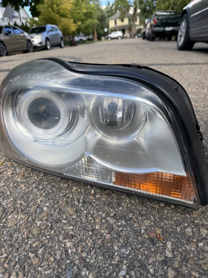 08-14 VOLVO XC90 HID faros de xenón lado conductor y pasajero Foto 4 de 4