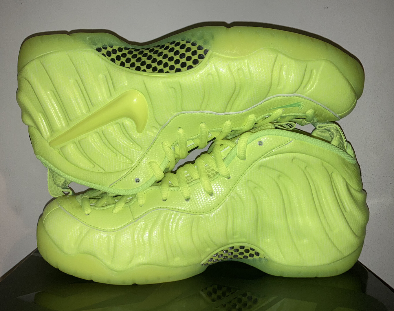 all lime green foamposites
