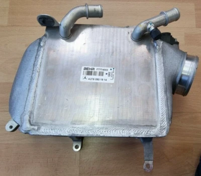 Original Mercedes Benz Ladeluftkühler A2750901914 Rechts für M275 Motor - Bild 1 von 4