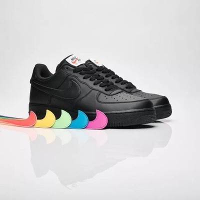 nike swoosh pack black