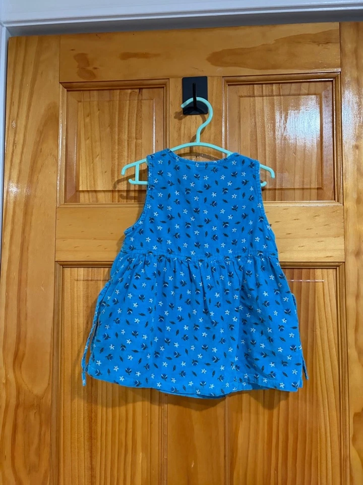 Vestido tipo jersey de pana floral azul French Toast 18M bolsillos vintage bebé otoño Foto 4 de 4