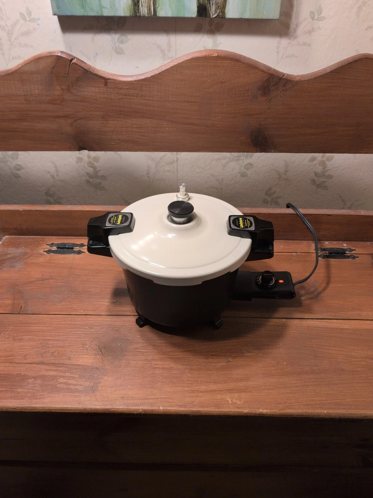 Vintage Presto WeeCookerie Whole Meal Maker Electric Pressure Pan Black Cooker