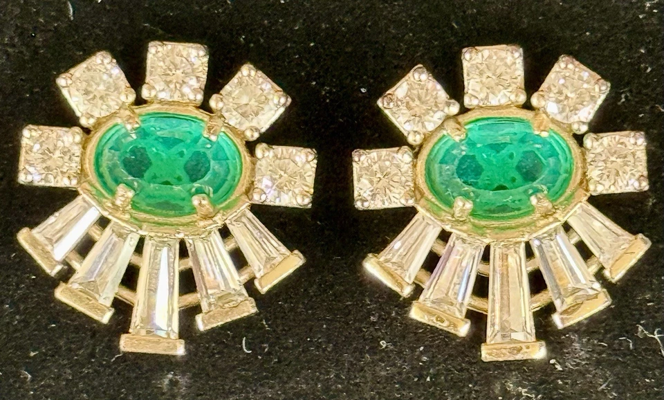 Juego de collar y pendientes Kendra Scott esmeralda y cristal  Foto 2 de 3