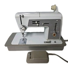 Pedale custodia macchina da cucire vintage Singer Deluxe Touch & Sew modello 600