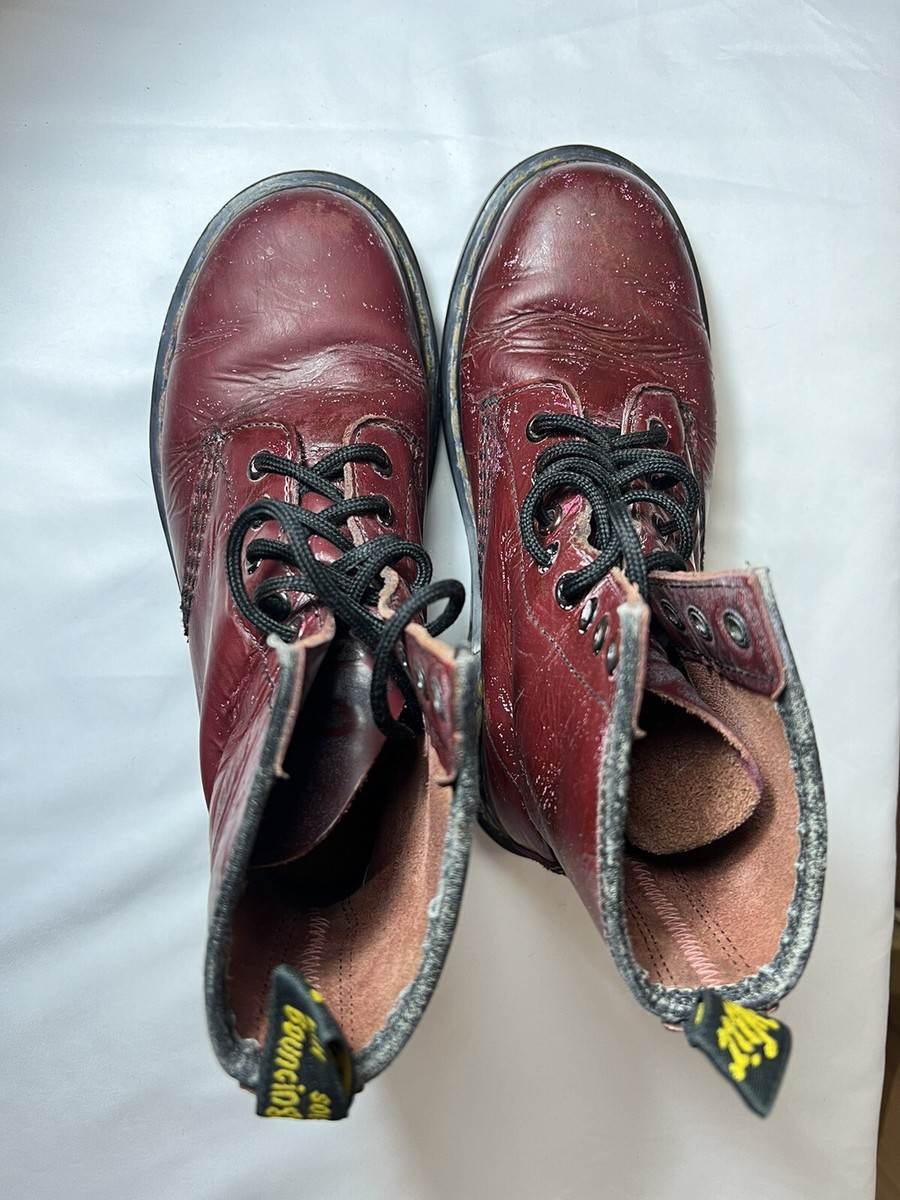 Dr. Martens Shoes Smooth Leather Size 36 USA 4 UK3 Red Dr. Martens Shoes Smooth Leather Size 36 USA 4 UK3 Red