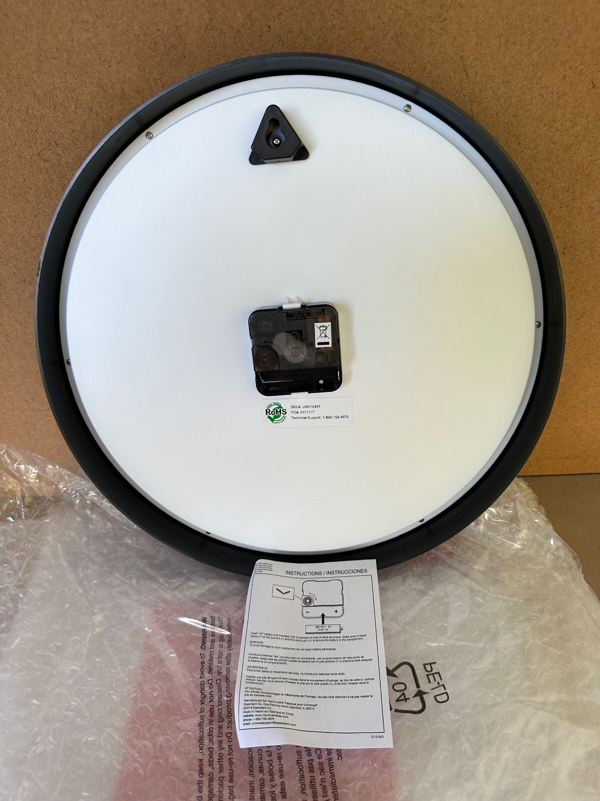UNIVERSAL 24Hour Round Wall Clock 12 5/8" Black 10441 in Original Box