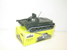 SOLIDO, Char russe PT 76 militaire version de 1969' a 5 gallets riveté
