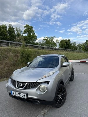 Nissan Juke – Top Zustand –TÜV neu- Kilometerstand 190000-Silber Farbe-Automatik - Bild 1 von 4