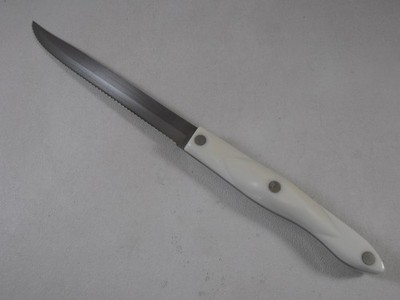 Cutco #1729 KH Knife Petite Carver Serrated Double D Edge Pearl White Handle USA