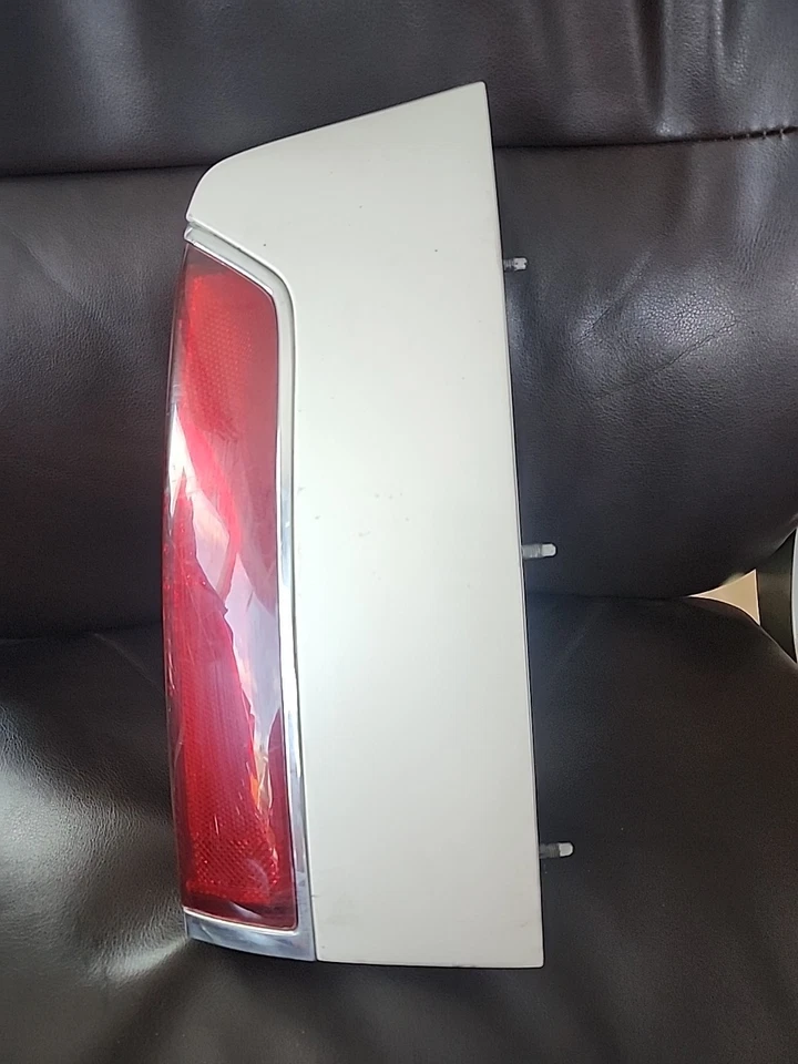 Cadillac Eldorado 1988 1989 1990 1991 pasajero/luz trasera lateral derecha  Foto 2 de 4