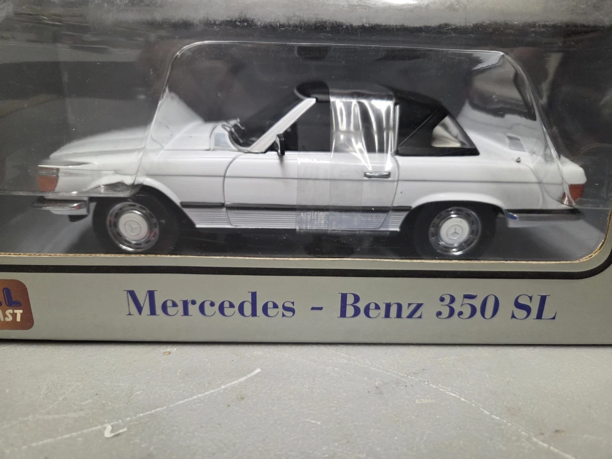 Sunstar Mercedes-Benz 1:18 Scale Diecast Cars, Trucks & Vans for