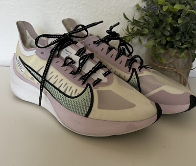 nike wmns zoom gravity