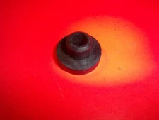  FUEL TANK GROMMET FITS SNAPPER RIDERS TRACTORS  ZERO TURN MOWERS  1 TANK SEAL