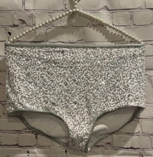 NWOT Women  s BALERA White Silver Sequined Elastic Waist Dance Costume Bottom MA