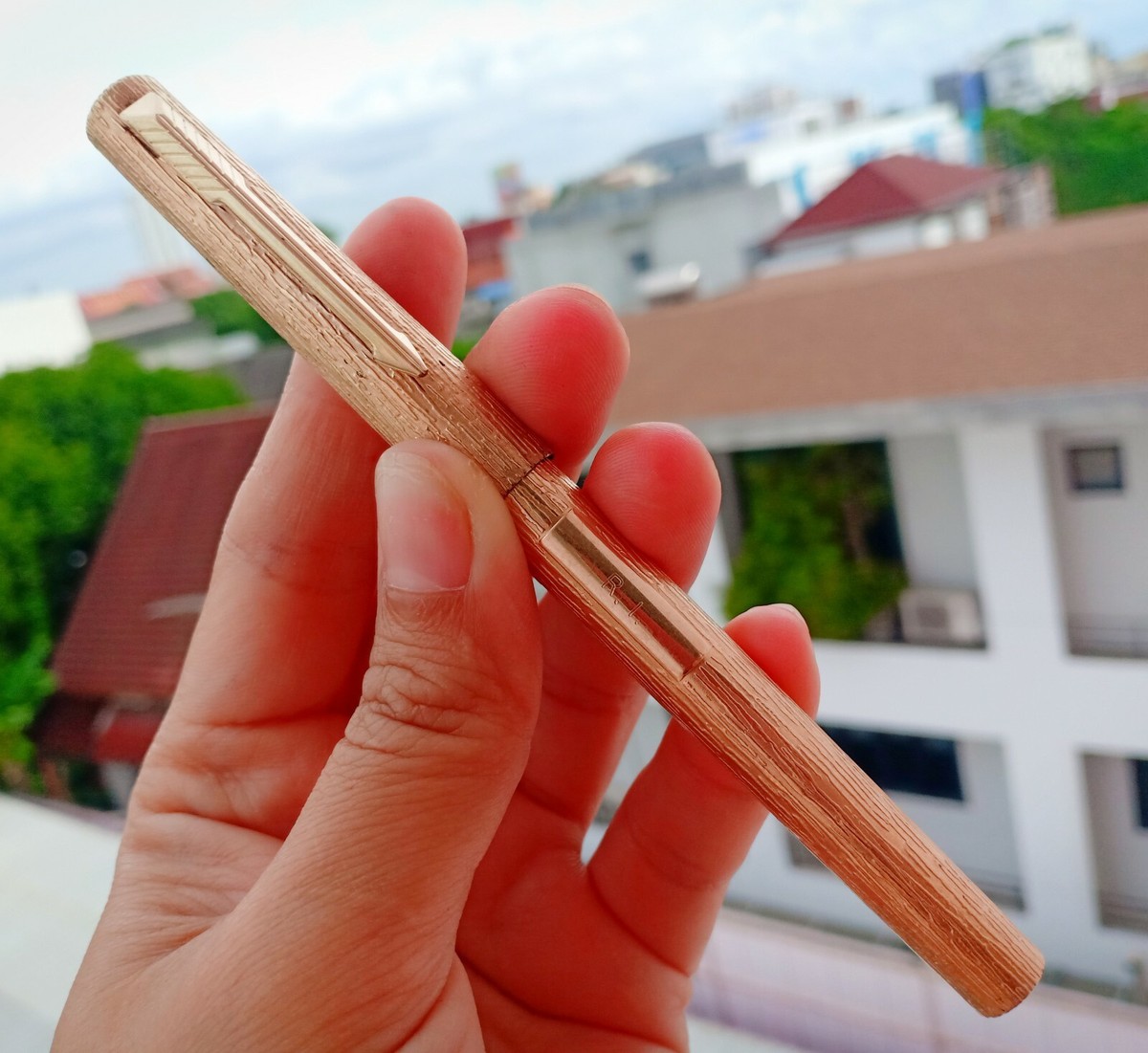 VERY BEAUTIFULL Vintage PARKER 105 Fountain Pen Rolled Gold Bark 