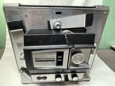 Caméra de cinéma vintage vintage Bell & Howell 442 son de