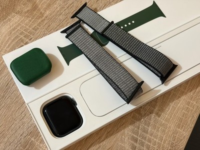 Apple Watch Series 7 45mm Aluminiumgehäuse Schwarz