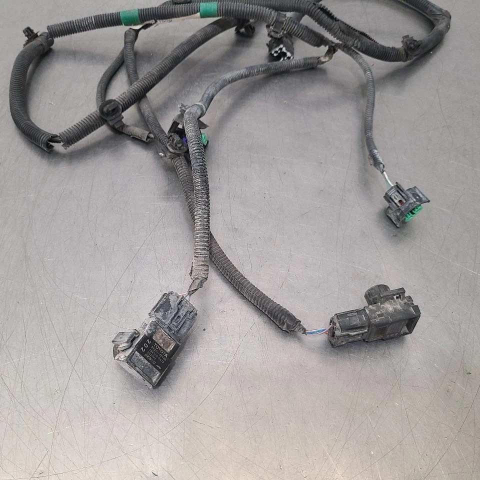 08 2008 LEXUS LX570 FRONT BUMPER SENSORS AND HARNESS 8934133160 - Image 2 of 4