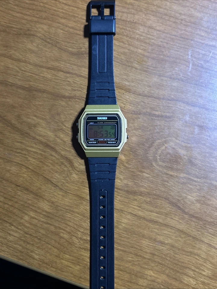 compare to Casio F91 - SKMEI GOLD with Gradient Filter -EL LED Lighting - Image 2 of 4