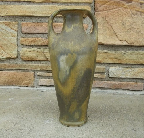 Vintage Red Wing Nokomis Vase