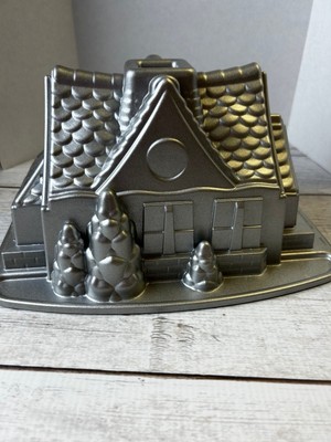 Nordic Ware Aluminum Gingerbread House Bakeware