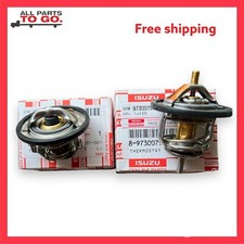KIT DE 2 TERMOSTATOS PARA ISUZU NPR 4HE1-4.8L 99-04 4HK1-5.2L 05-2016 OEM