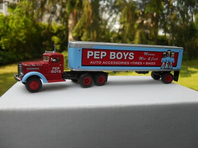 Dinky Matchbox 1/87 Yesteryear Peterbilt 1939 ''Pep Boys'' Mint Box