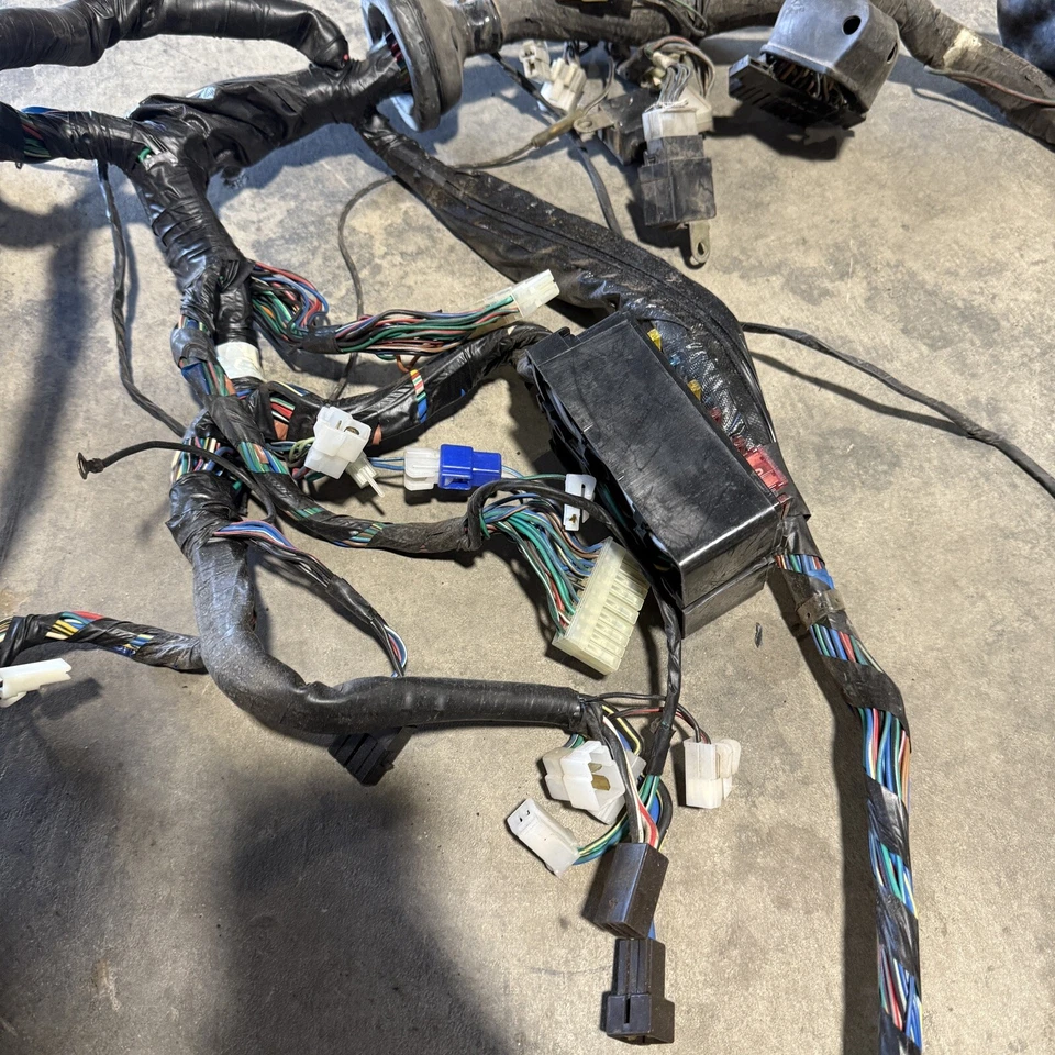 81-83 Mazda RX7 GSL Front Body Chassis Wiring Harness FB Interior Engine Bay - Image 3 of 4