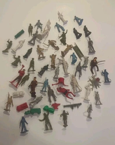 Random Lot Of Unmarked Marx Vintage Figures
