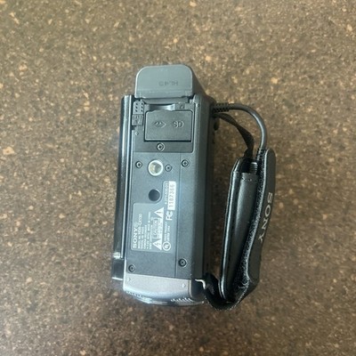 Sony HDR-CX130 Handycam HD Camcorder 42x Optical Zoom SD Built-in