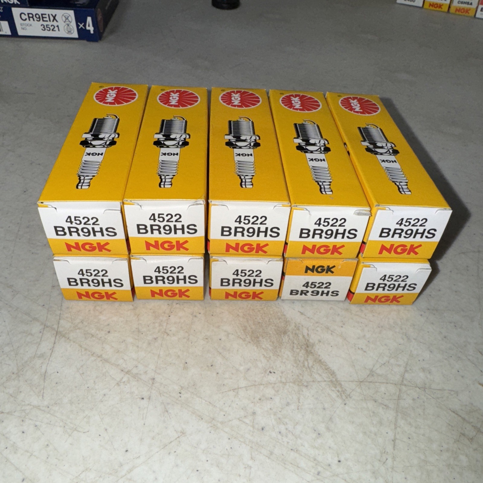 10 BR9HS NGK Spark Plug 4522
