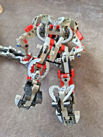 LEGO Bionicle Makuta 8593 100% complete with Box & Instructions 6-hole Kraahkan