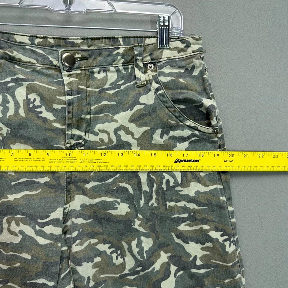 Vintage Y2K 90s Womens 14 Camo Baggy Wide JNCO Style Leg Low Rise Pants Jeans - Image 3 of 4