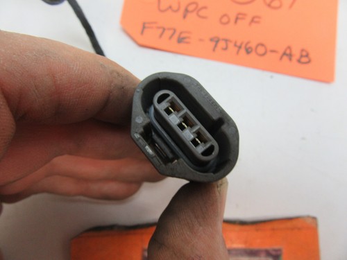 WIRE PLUG CONNECTOR END off EGR PRESSURE SENSOR F77E-9J460-AB MOTOR for ESCAPE - Picture 3 of 7