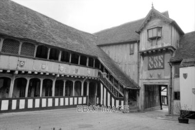 FOTOANSICHTEN AUFGENOMMEN IN WARWICK IN DEN FRÜHEN 1980ER JAHREN. (4)