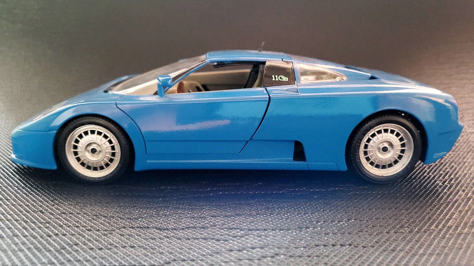 Vintage BURAGO #3035 1/18 1:18 BUGATTI EB110 1991 Near mint TBE - Photo 3/4
